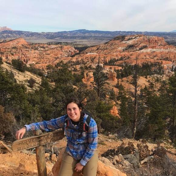 Meet your Posher, Lindsey - Picture 1 of 1